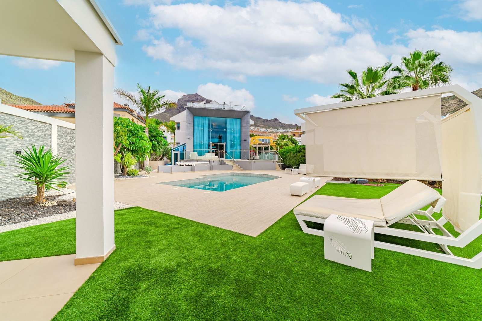 El Madroñal - 6 Bedrooms – 1