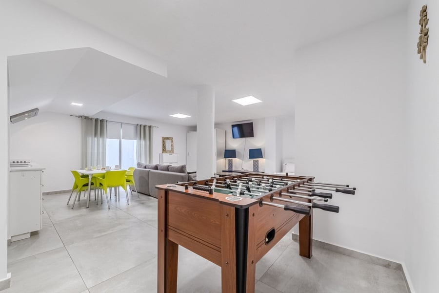 El Madroñal - 6 Bedrooms – 28