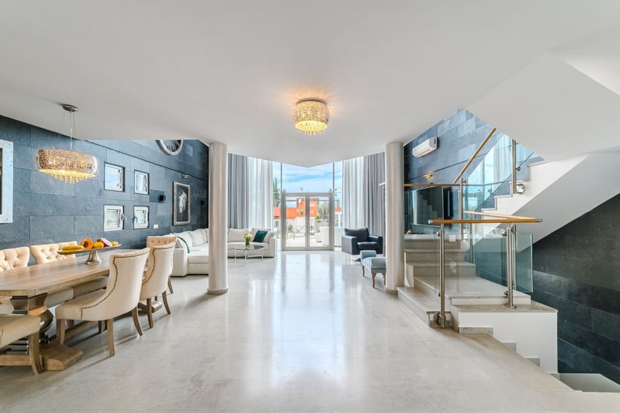 El Madroñal - 6 Bedrooms – 7