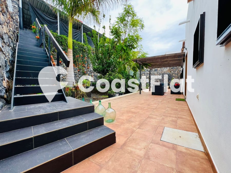 Exclusive villa with beautiful views in the historic heart of Tejina de Isora! – 42