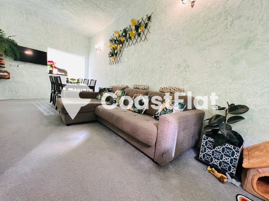Three-story townhouse with three terraces and two entrances, with the possibility of creating a separate apartment in Tamaimo! – 12