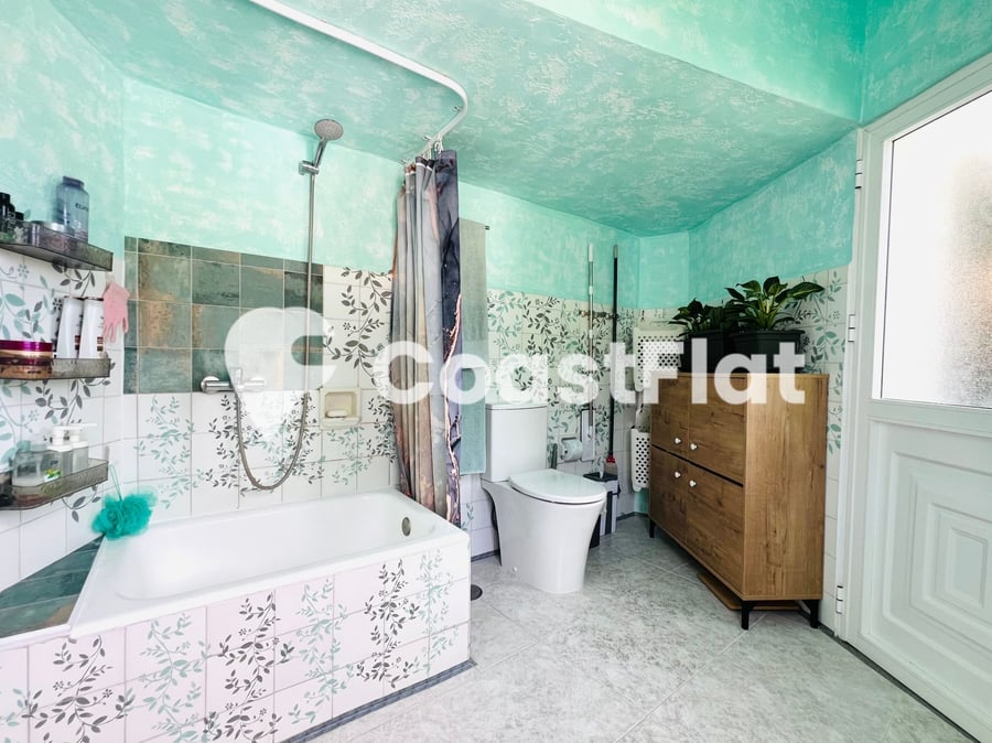 Three-story townhouse with three terraces and two entrances, with the possibility of creating a separate apartment in Tamaimo! – 15