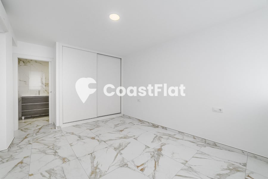 Unbeatable opportunity in Los Cristianos! BRAND NEW apartment just steps from Camisón Beach! – 14