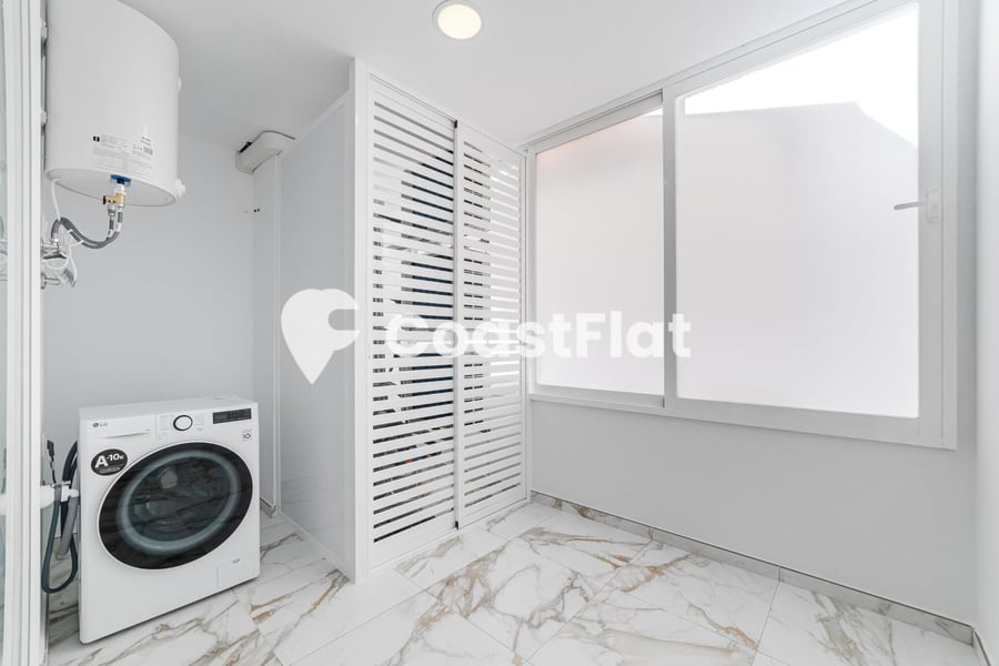 Unbeatable opportunity in Los Cristianos! BRAND NEW apartment just steps from Camisón Beach! – 10