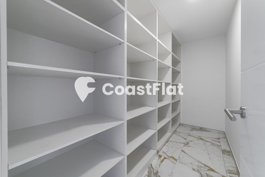 Unbeatable opportunity in Los Cristianos! BRAND NEW apartment just steps from Camisón Beach! – 11