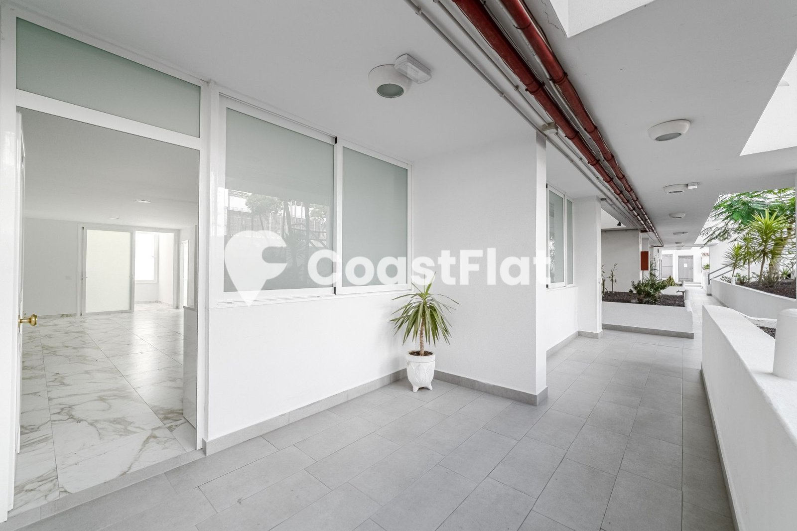 Unbeatable opportunity in Los Cristianos! BRAND NEW apartment just steps from Camisón Beach! – 1