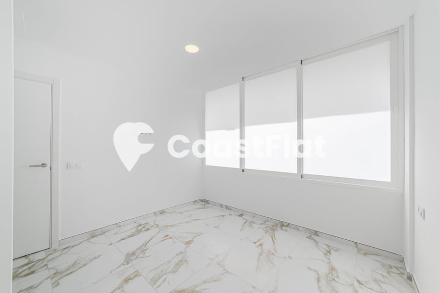 Unbeatable opportunity in Los Cristianos! BRAND NEW apartment just steps from Camisón Beach! – 9