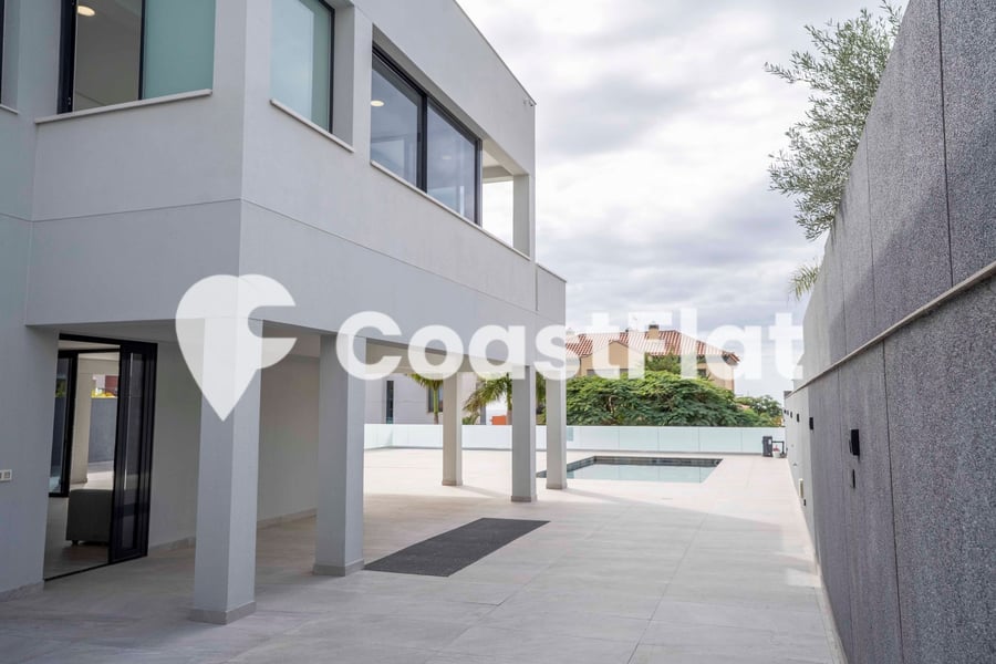 Modern BRAND NEW VILLA!! In the prestigious area of Costa Adeje!! – 7