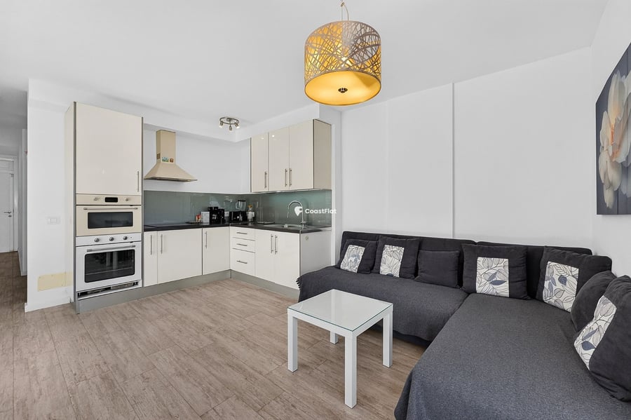 Modern penthouse, completely renovated, just steps away from Montaña Amarilla! – 8