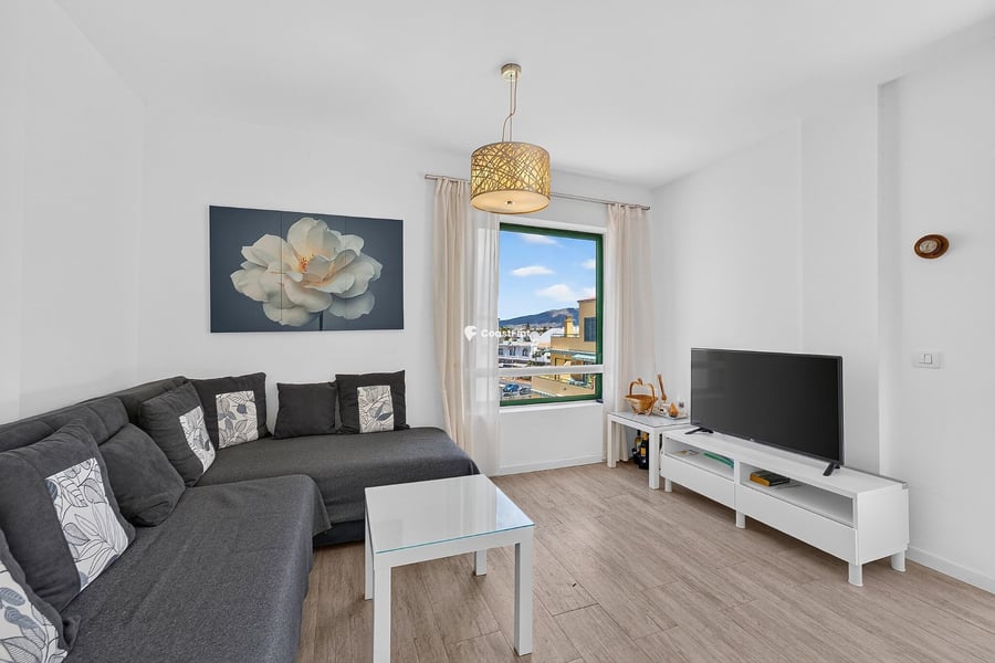 Modern penthouse, completely renovated, just steps away from Montaña Amarilla! – 7