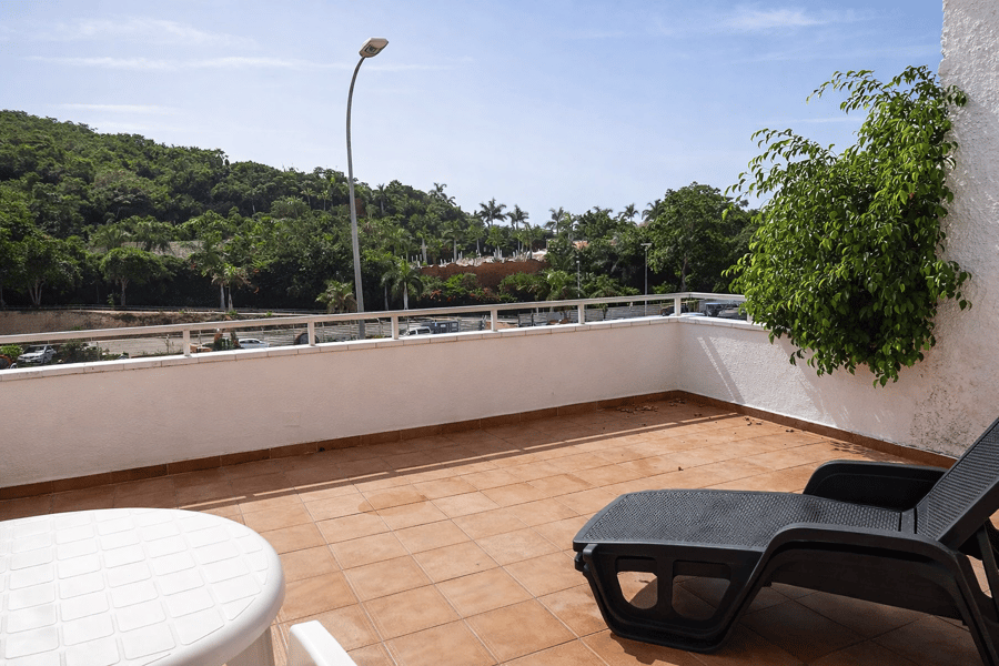 Large studio apartment in San Eugenio Bajo. – 9