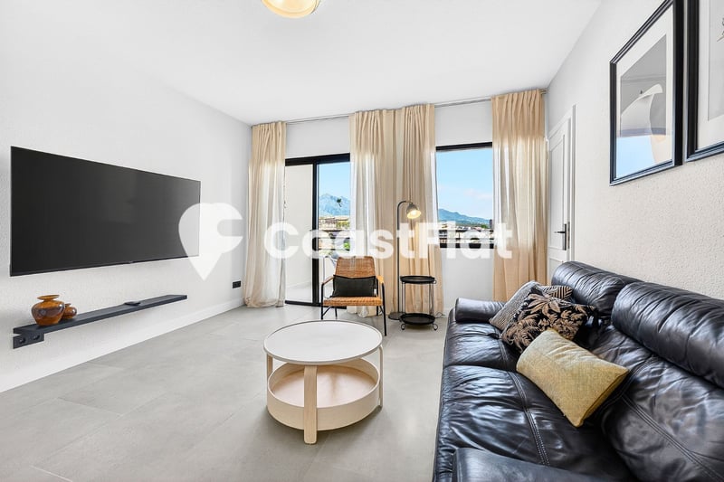Modern apartment, completely renovated and with sea views in Club Paraíso! – 5