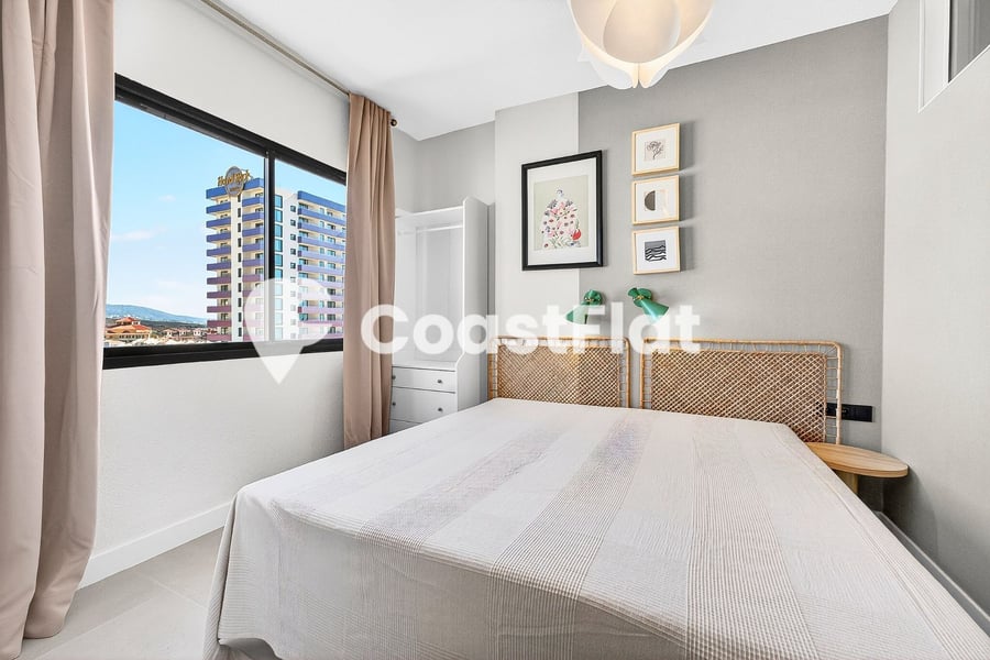 Modern apartment, completely renovated and with sea views in Club Paraíso! – 10