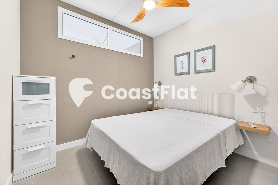 Modern apartment, completely renovated and with sea views in Club Paraíso! – 13