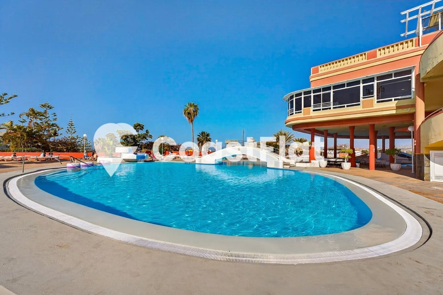 Charming Bungalow with Large Terrace and Teide Views just steps from Puerto Colón! – 2
