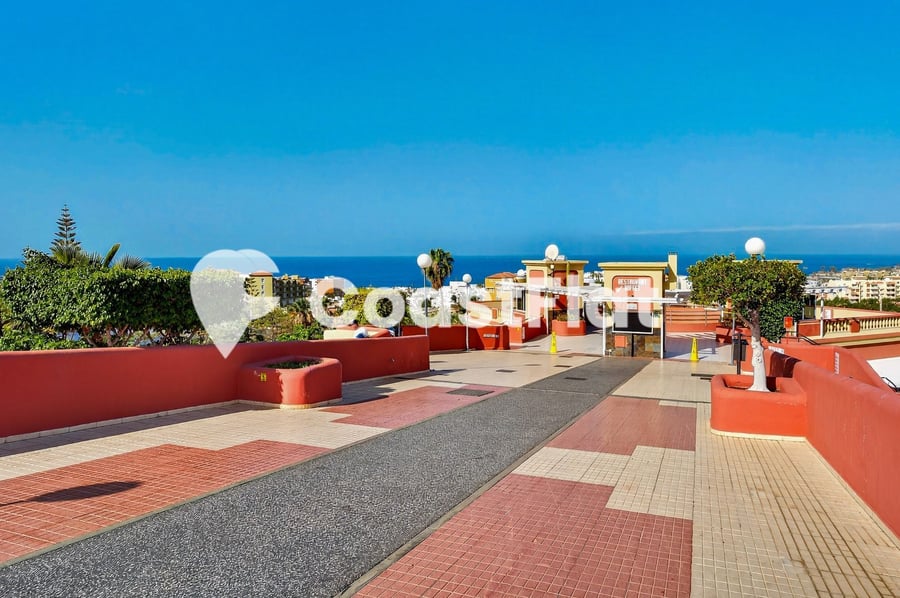Charming Bungalow with Large Terrace and Teide Views just steps from Puerto Colón! – 5