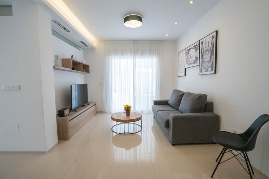 VENTA DE ACTIVO DE INVERSIÓN – 2 Edificios, 16 Apartamentos con LICENCIA VACACIONAL en exclusivo complejo residencial!! – 48