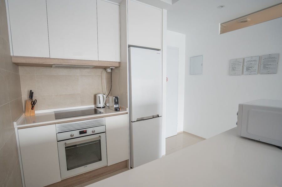 VENTA DE ACTIVO DE INVERSIÓN – 2 Edificios, 16 Apartamentos con LICENCIA VACACIONAL en exclusivo complejo residencial!! – 27