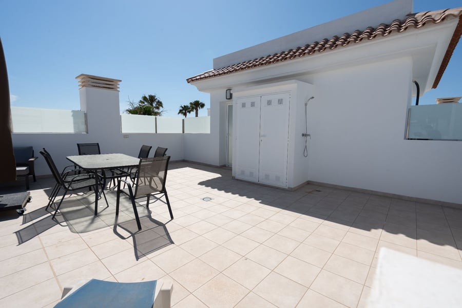 VENTA DE ACTIVO DE INVERSIÓN – 2 Edificios, 16 Apartamentos con LICENCIA VACACIONAL en exclusivo complejo residencial!! – 37
