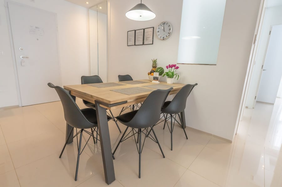 VENTA DE ACTIVO DE INVERSIÓN – 2 Edificios, 16 Apartamentos con LICENCIA VACACIONAL en exclusivo complejo residencial!! – 60