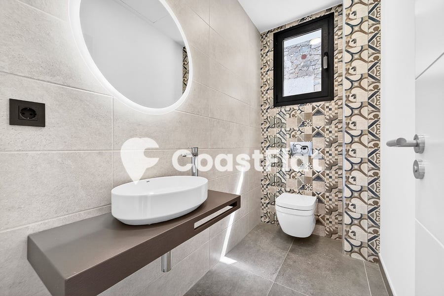 Brand-new modern luxury villa with private pool in Costa Adeje! – 34