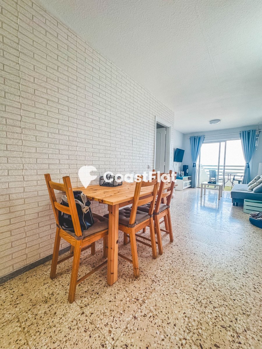 Modern Frontline Seafront Apartment with stunning Views! – 14