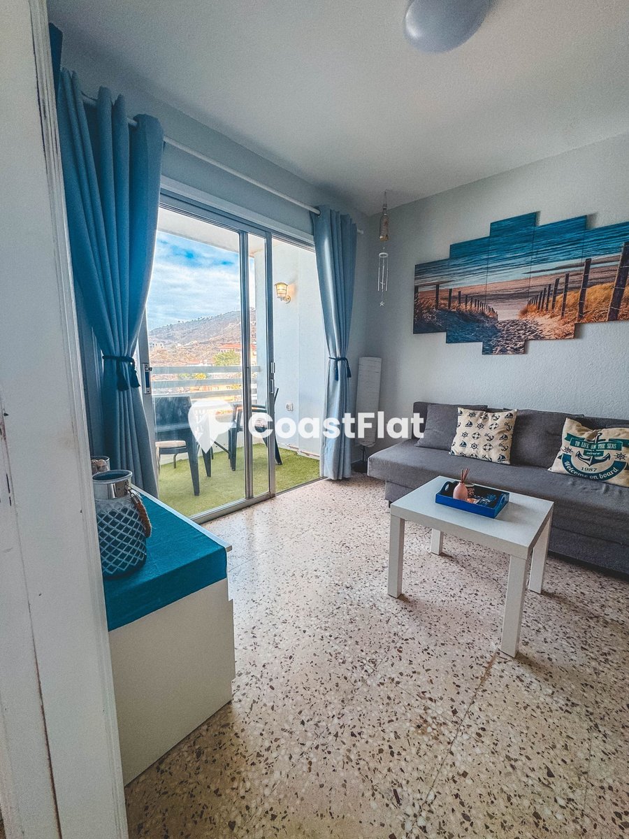 Modern Frontline Seafront Apartment with stunning Views! – 8