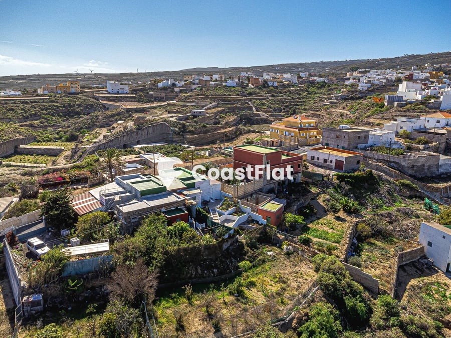 Fully Renovated Chalet with Spacious Terraces in an Exclusive Area of Arico! – 8