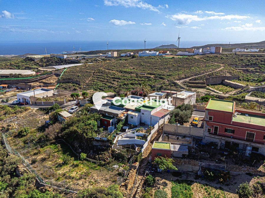 Fully Renovated Chalet with Spacious Terraces in an Exclusive Area of Arico! – 7