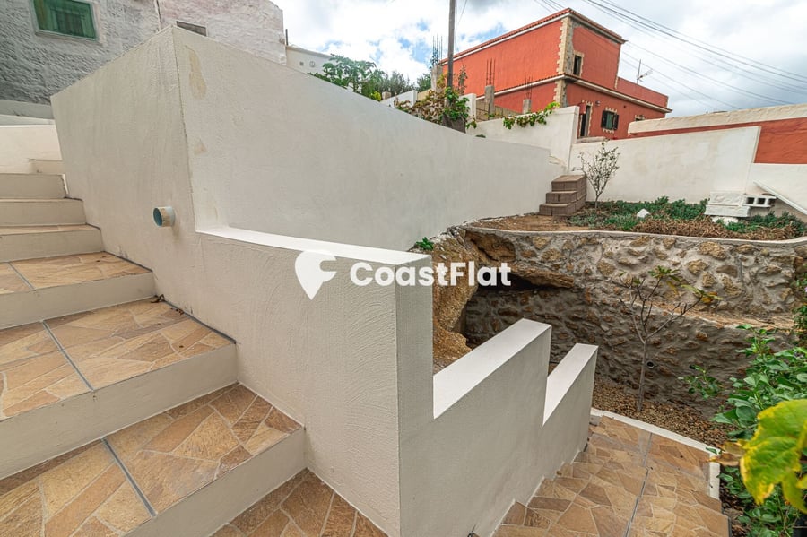Fully Renovated Chalet with Spacious Terraces in an Exclusive Area of Arico! – 14