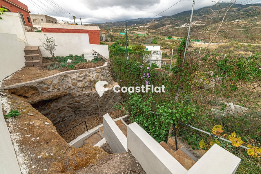 Fully Renovated Chalet with Spacious Terraces in an Exclusive Area of Arico! – 15