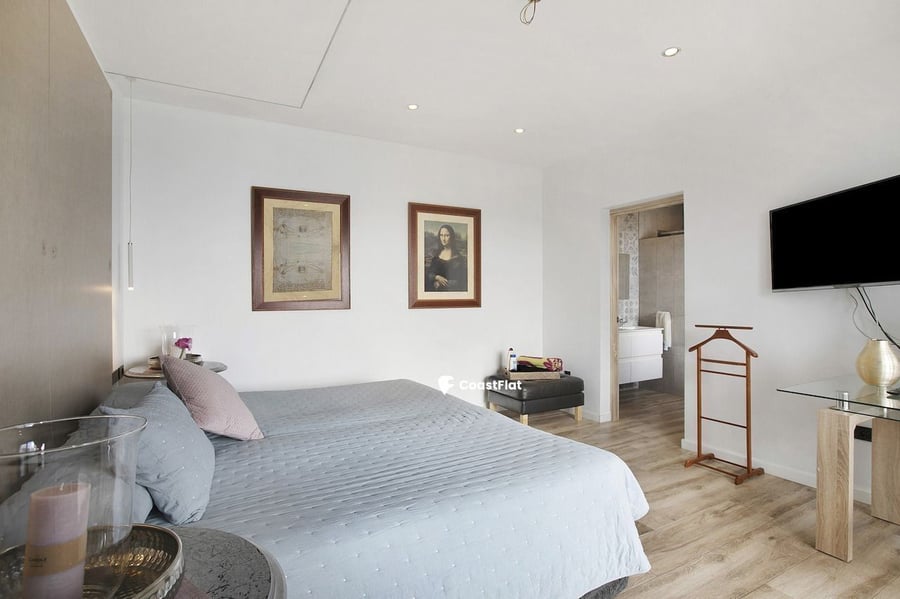 A unique opportunity to acquire an exceptional property. – 18