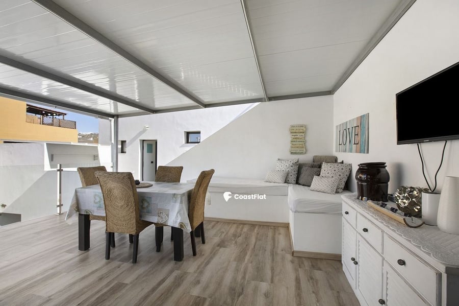 A unique opportunity to acquire an exceptional property. – 26