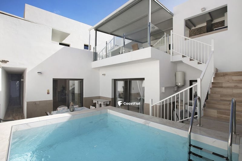 A unique opportunity to acquire an exceptional property. – 3