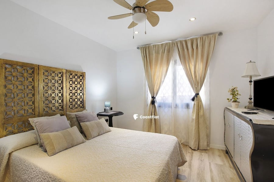A unique opportunity to acquire an exceptional property. – 14