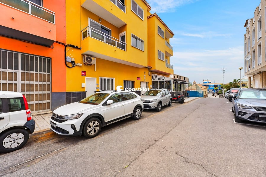 A magnificent seafront property in Los Abrigos. – 25
