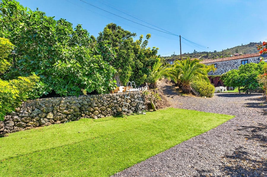 Independent house with plot in Guia de Isora – 25