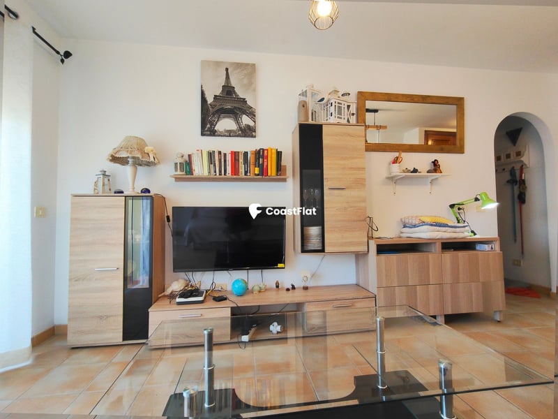 A bright flat with a terrace and swimming pool in Costa del Silencio. – 4