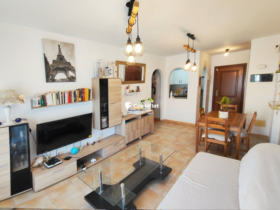 A bright flat with a terrace and swimming pool in Costa del Silencio. – 6