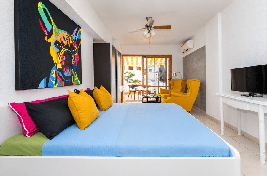 Charming studio flat with a terrace and swimming pool in San Eugenio Bajo, Costa Adeje. – 5